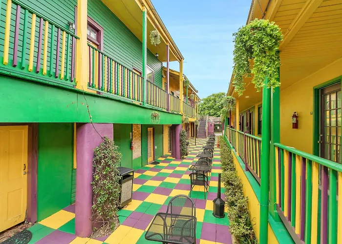 Historic Mardi Gras Inn