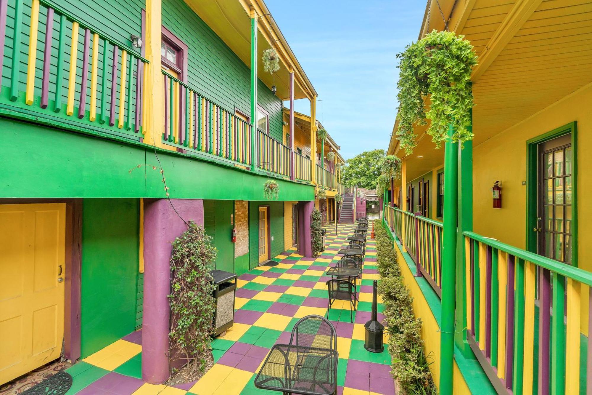 Historic Mardi Gras Gasthof